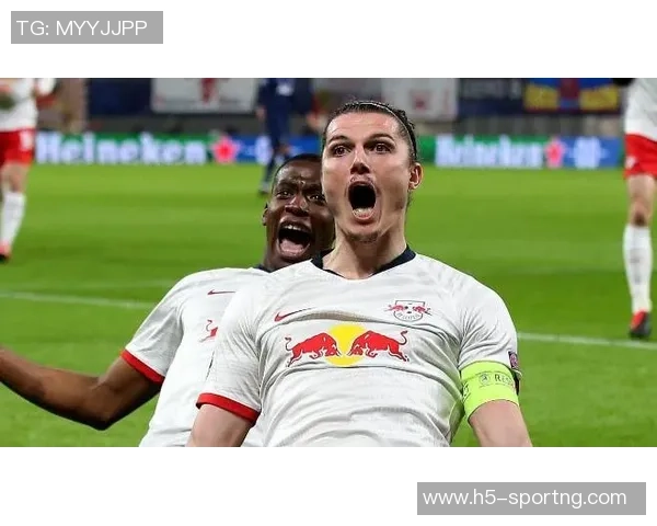 范佩西赛后幽默点评上田绮世进球频繁令人印象深刻 范佩西赛后幽默点评上田绮世进球频繁令人印象深刻